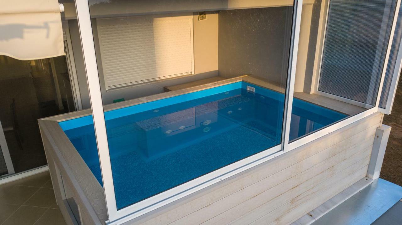 Grand Suites With Private Pools Kalamata Exterior foto